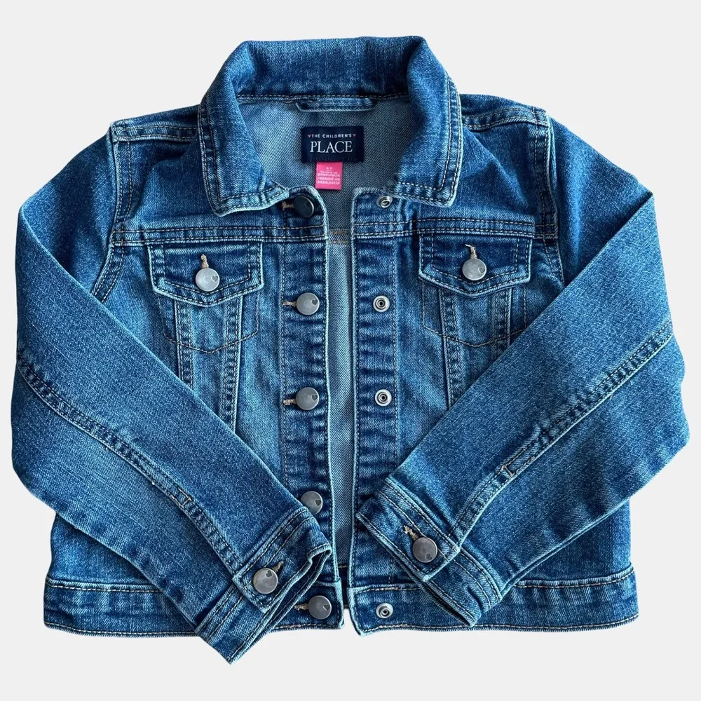 The Childrens Place Girls Denim Jacket Medium Wash Heart Buttons Size 5T
